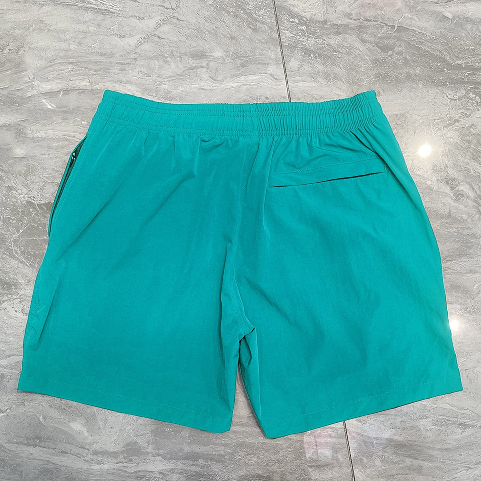 thumbnail image 4 of Pantalones de playa de nylon elástico en 4 direcciones para hombre - Pantalones cortos de baño holgados de talla grande con bolsillos - Cintura elástica transpirable para resorts costeros, 4 of 7
